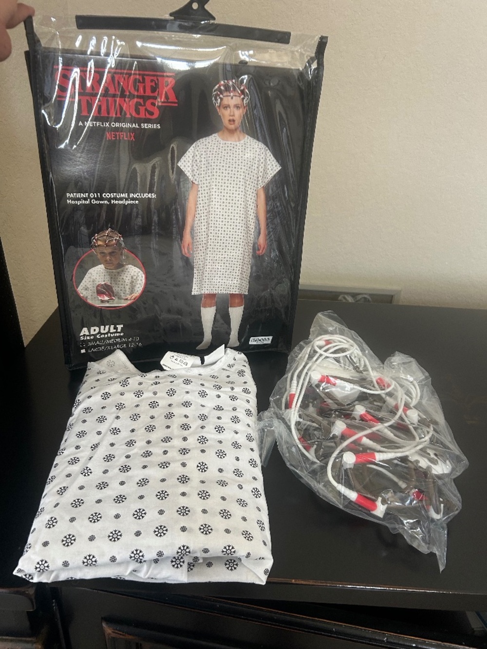 Stranger Things Adult Patient 011 Costume. Sz. S/M .NWT